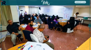 فريق سعودي يعاين تقدم تدريب الشهادات الدولية المهنية للتدريس في عدن